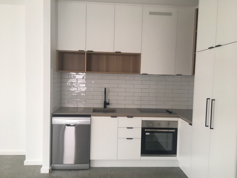 83 Falconer Street, Southport QLD 4215