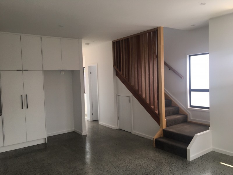 83 Falconer Street, Southport QLD 4215