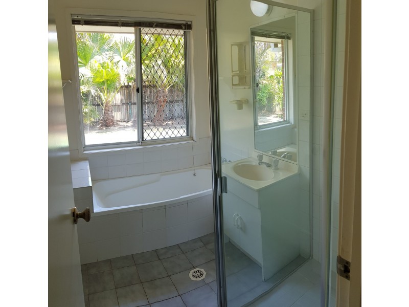 14 Sundowner Street, Regents Park QLD 4118