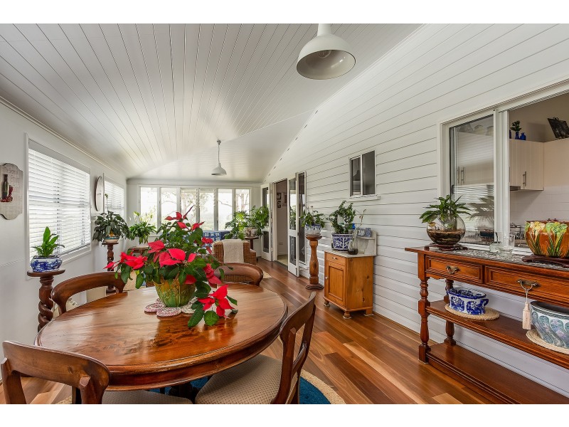 121 Hood Road, Veteran QLD 4570