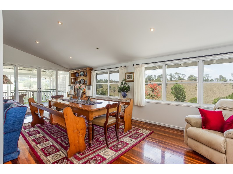 121 Hood Road, Veteran QLD 4570