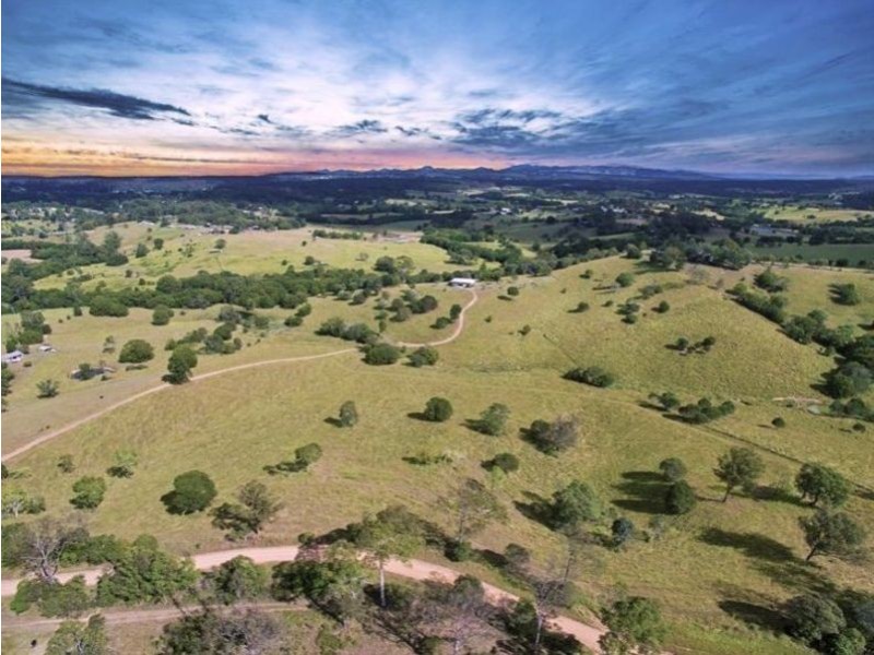 121 Hood Road, Veteran QLD 4570