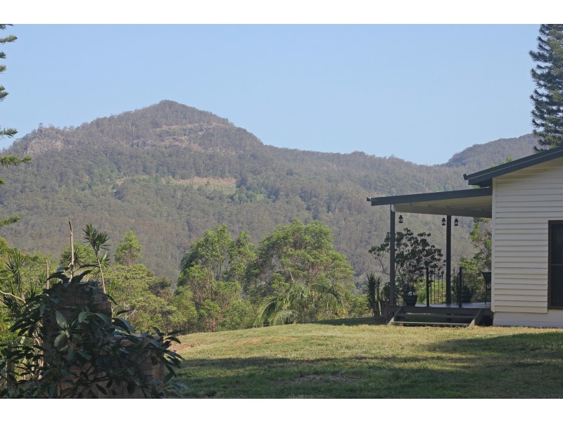 136 Araluen Road, Tallebudgera Valley QLD 4228