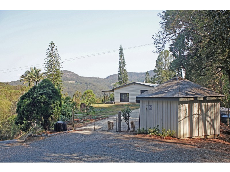 136 Araluen Road, Tallebudgera Valley QLD 4228