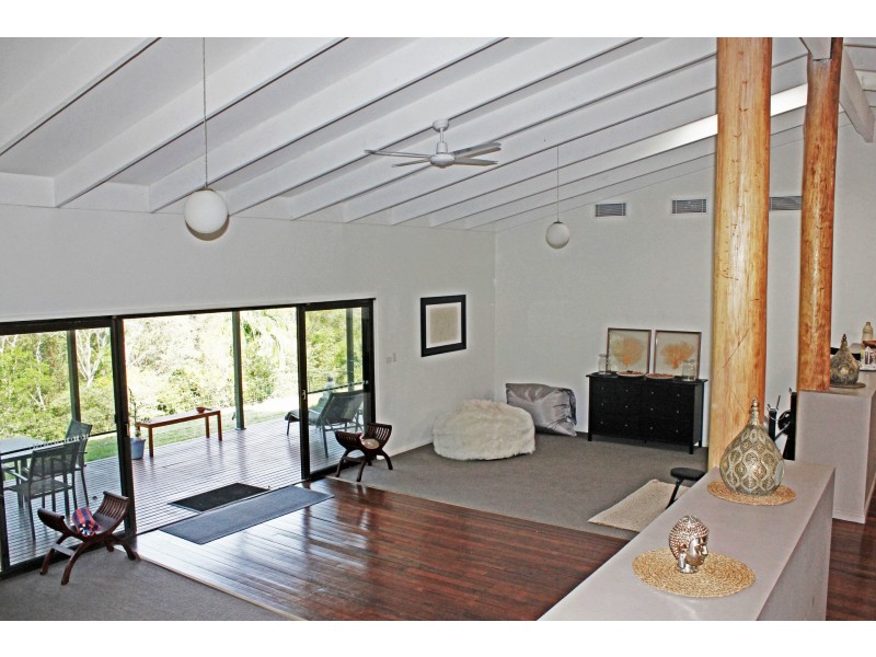136 Araluen Road, Tallebudgera Valley QLD 4228
