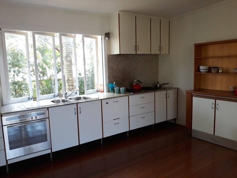 8 Hilltop Street, Labrador QLD 4215