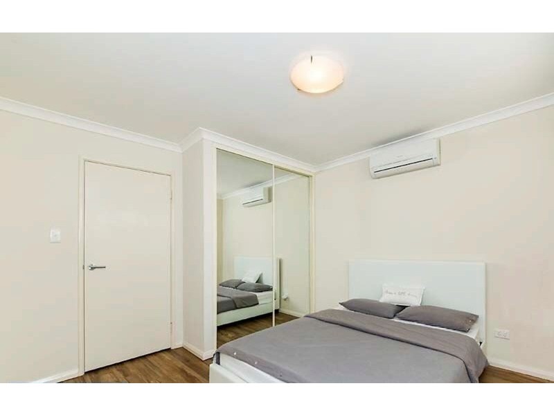 8 Redfern Bend, Clarkson WA 6030