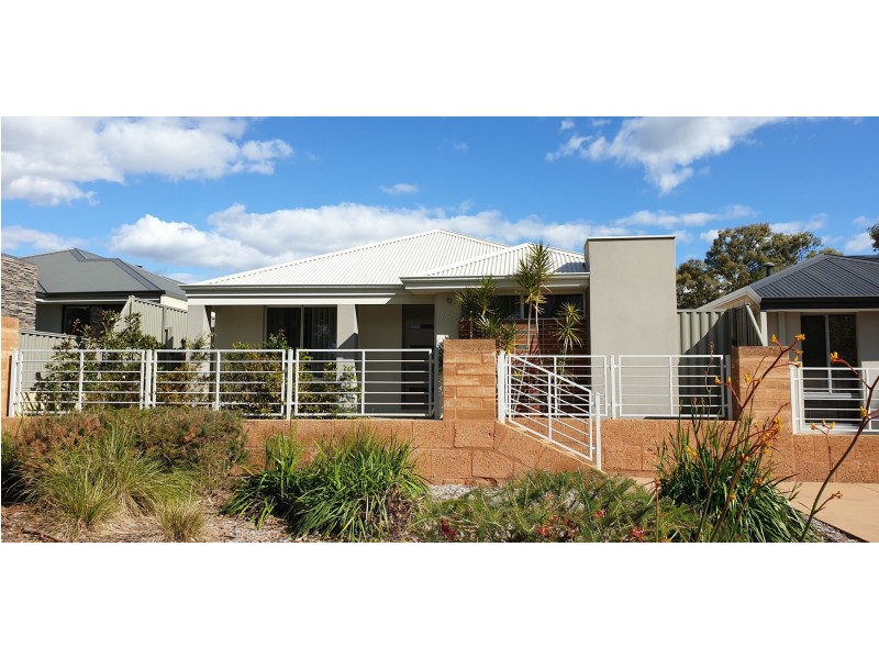 8 Lowe way, Byford WA 6122