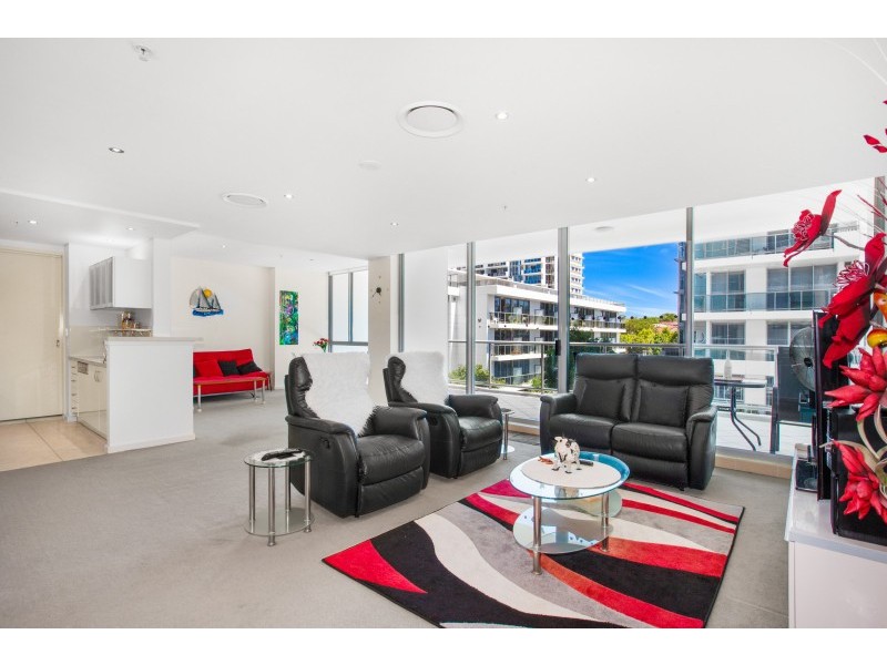 602/1 Como Crescent, Southport QLD 4215