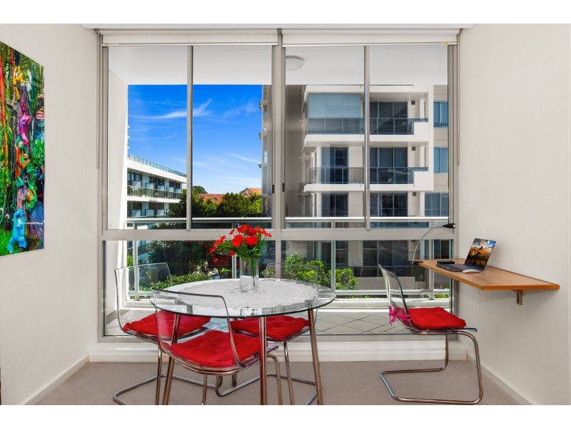 602/1 Como Crescent, Southport QLD 4215