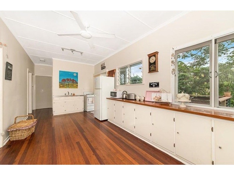 Railway Estate QLD 4810