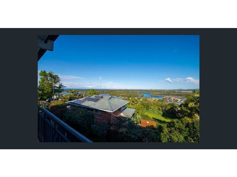 6 Blue Haze Cres, Banora Point NSW 2486