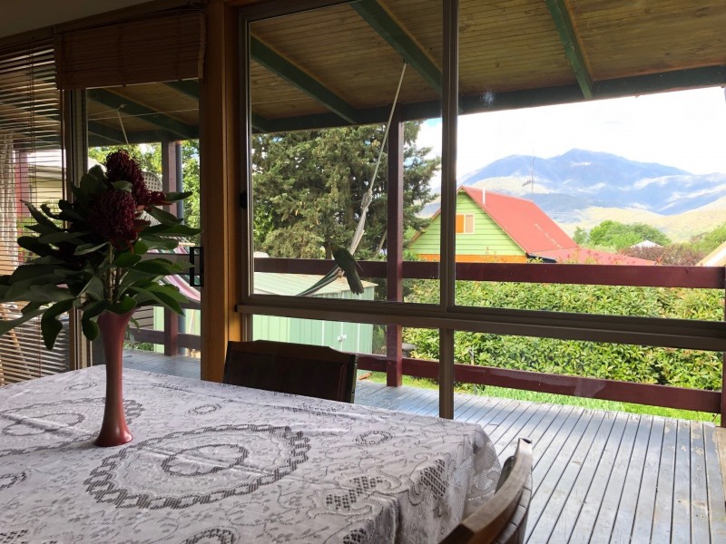 6 Morses Crt, Tawonga South VIC 3698