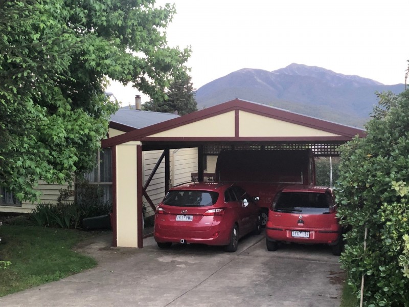 6 Morses Crt, Tawonga South VIC 3698