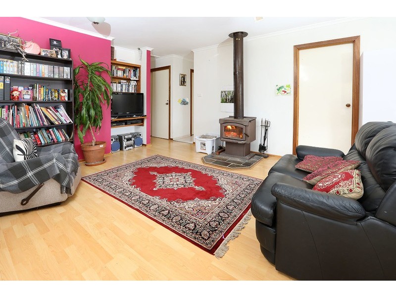 6 Morses Crt, Tawonga South VIC 3698