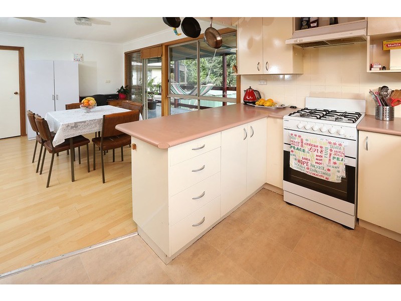 6 Morses Crt, Tawonga South VIC 3698