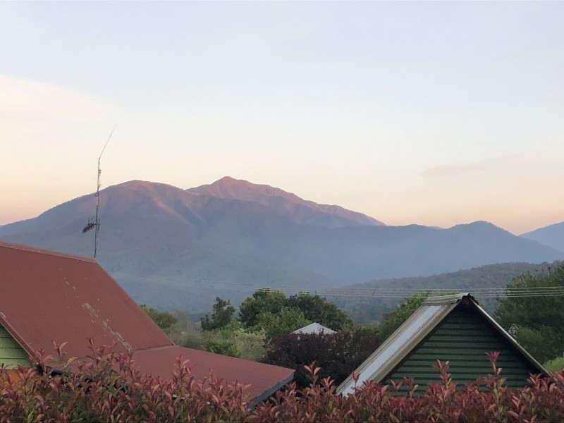 6 Morses Crt, Tawonga South VIC 3698