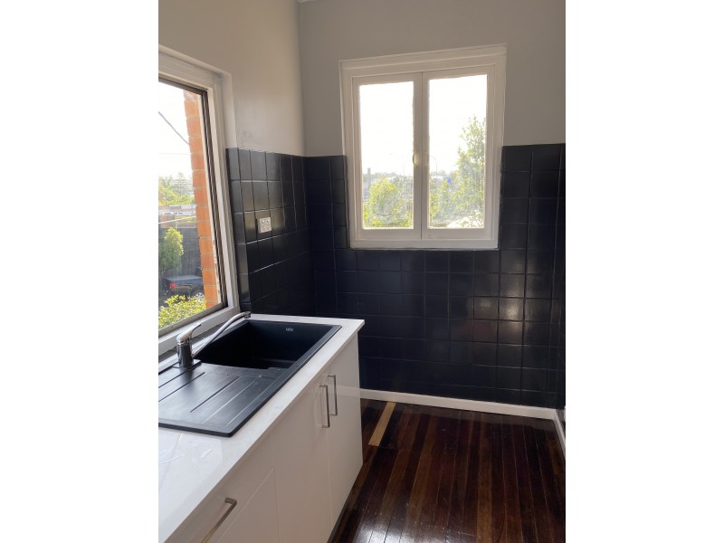 4/3 Grattan Street, Woolloongabba QLD 4102