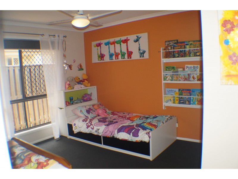 50 Diane Parade, Kallangur QLD 4503