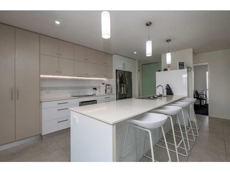 15 Trinity Close, Bargara QLD 4670