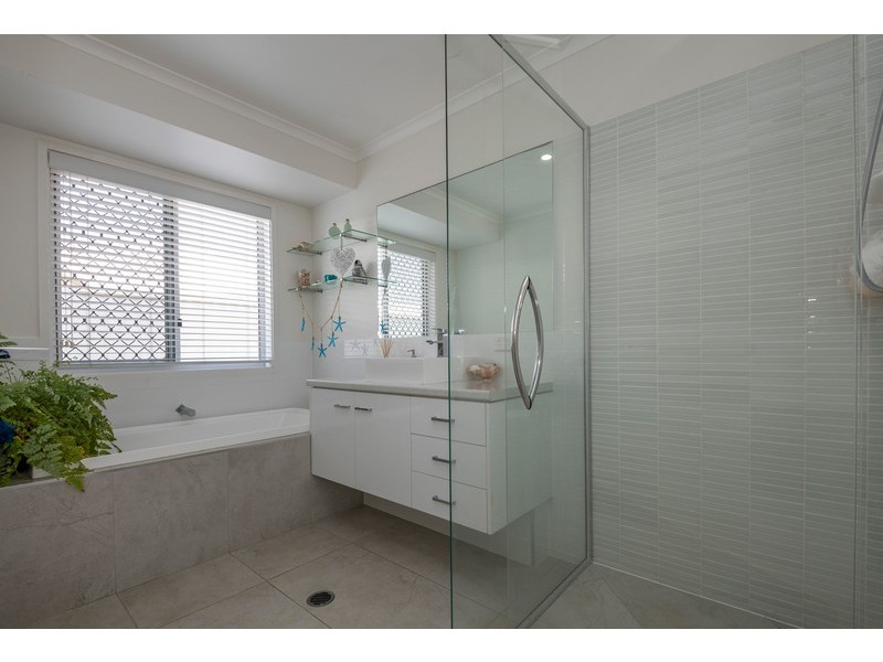 15 Trinity Close, Bargara QLD 4670