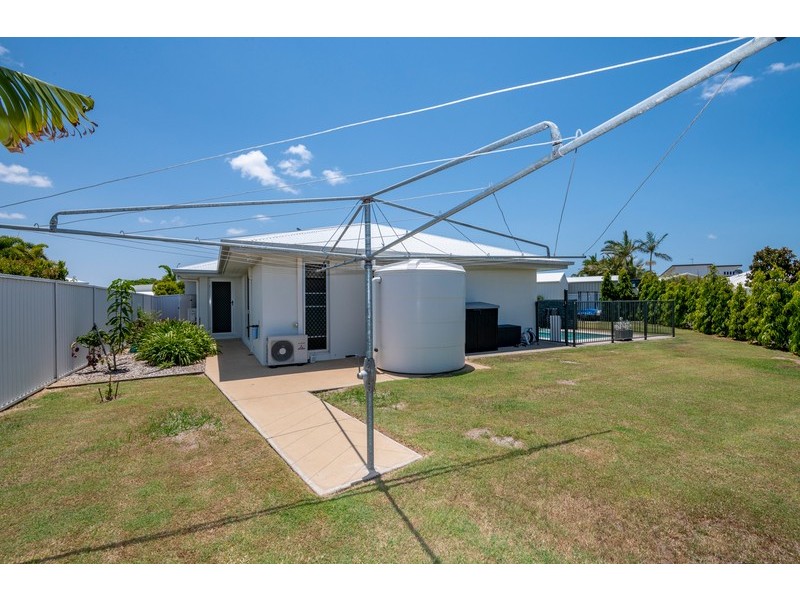 15 Trinity Close, Bargara QLD 4670
