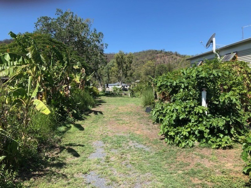 637 Montgomerie Street, Lakes Creek QLD 4701