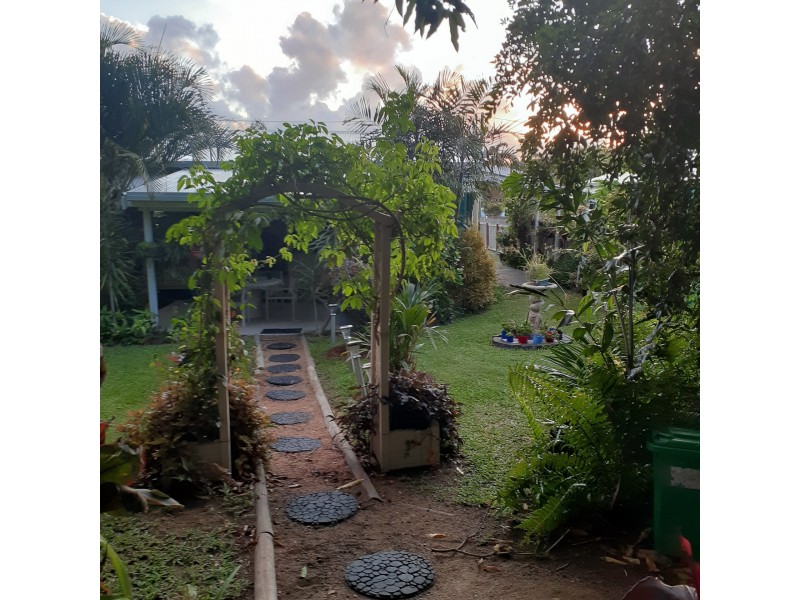 27 Cope Street, Stuart QLD 4811