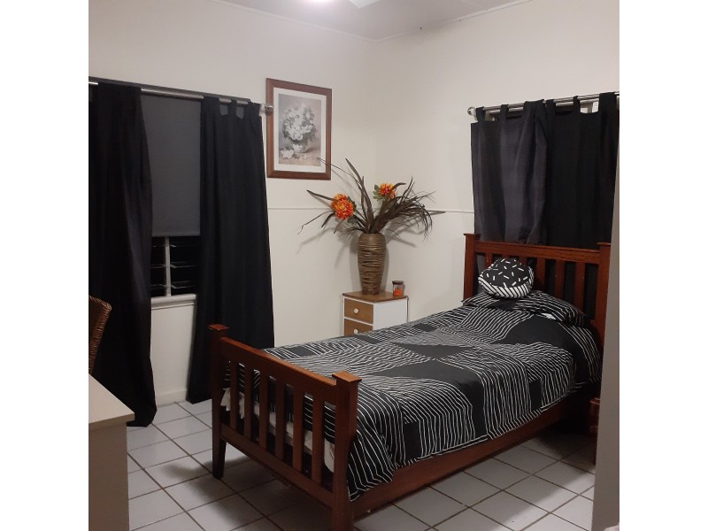 27 Cope Street, Stuart QLD 4811