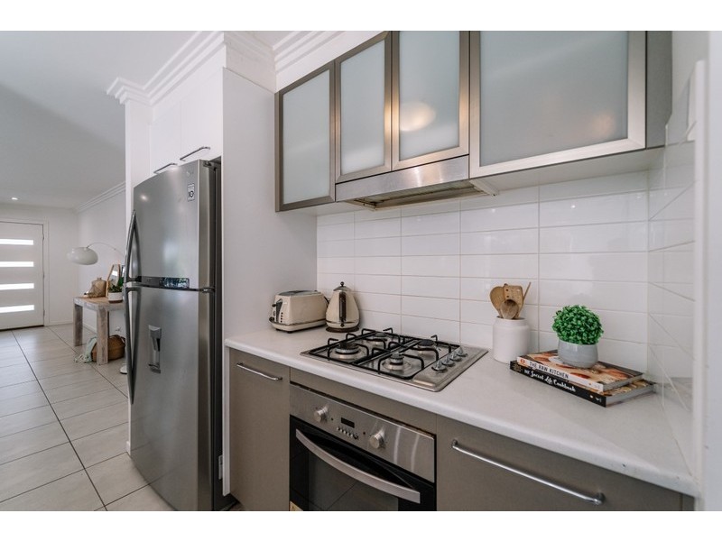 27 Rosabrook Crescent, Ormeau QLD 4208