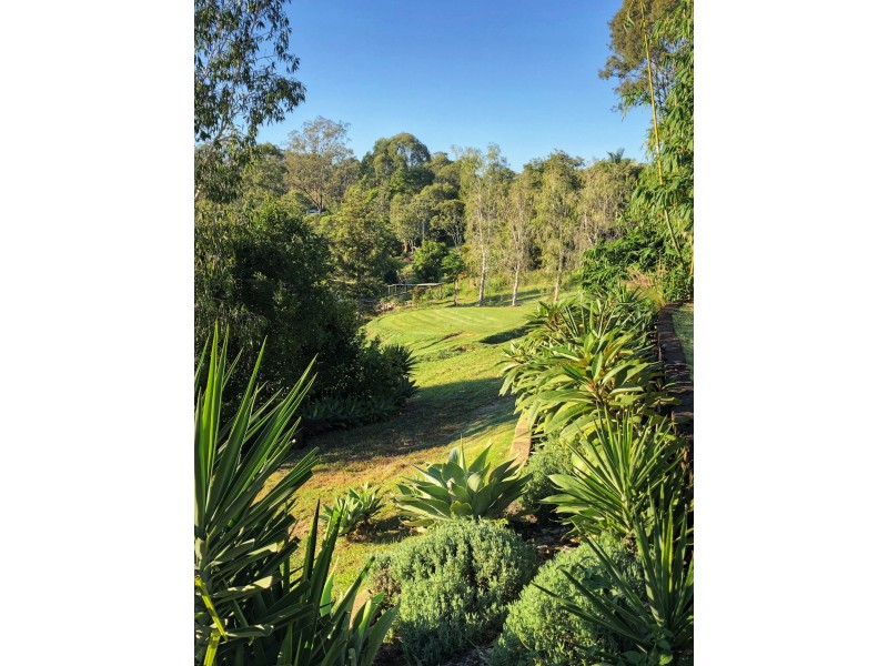 24 Cardell Place, Pullenvale QLD 4069