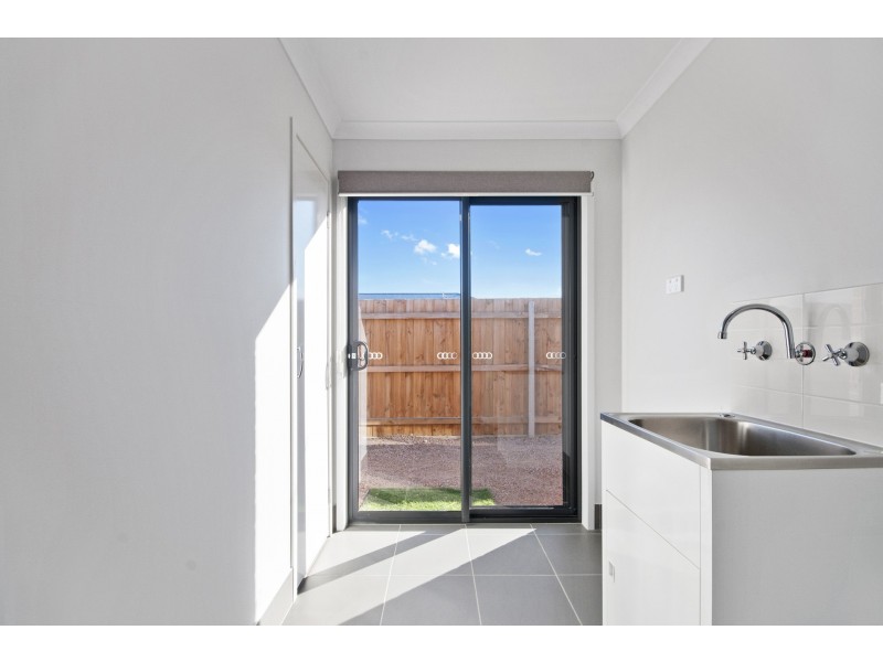 81 Hobson St, Stratford VIC 3862