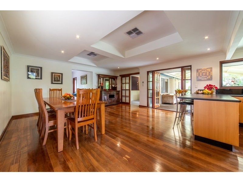 11 Cardew Street, Melville WA 6156