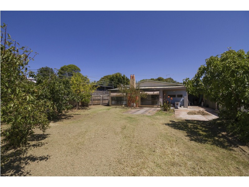 15 Swift Street, Frankston VIC 3199