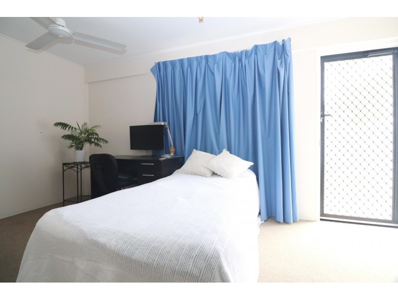 15 Park Street, Pimlico QLD 4812