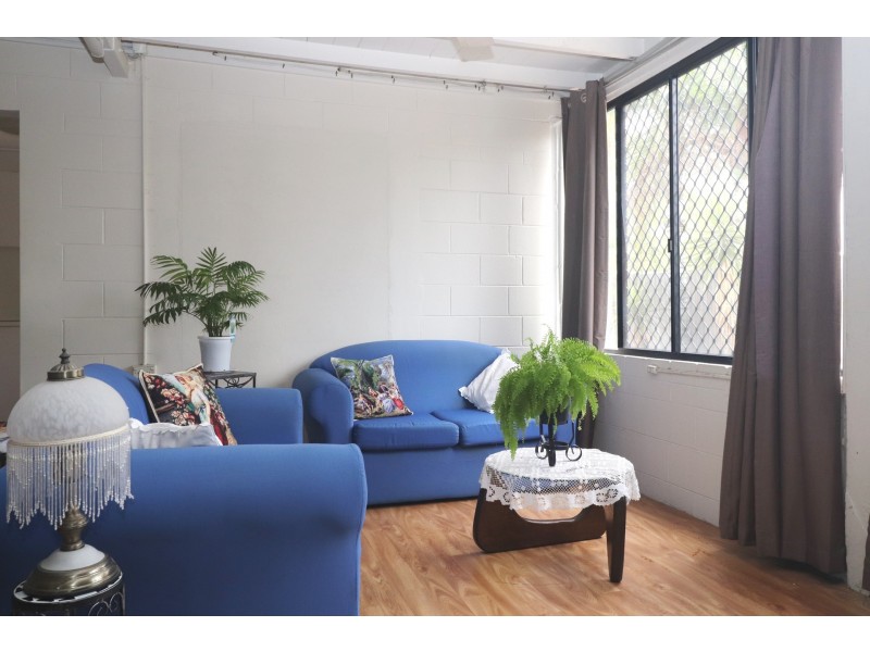 15 Park Street, Pimlico QLD 4812