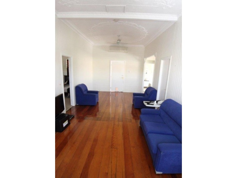 15 Park Street, Pimlico QLD 4812