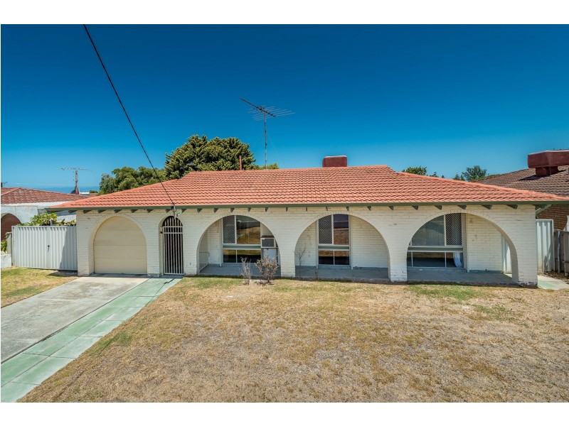 25 Whitfield Drive, Two Rocks WA 6037