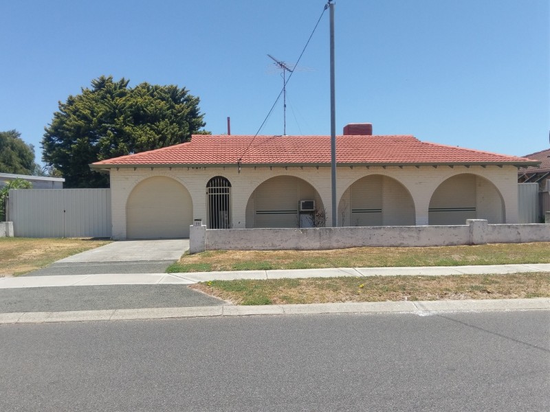25 Whitfield Drive, Two Rocks WA 6037