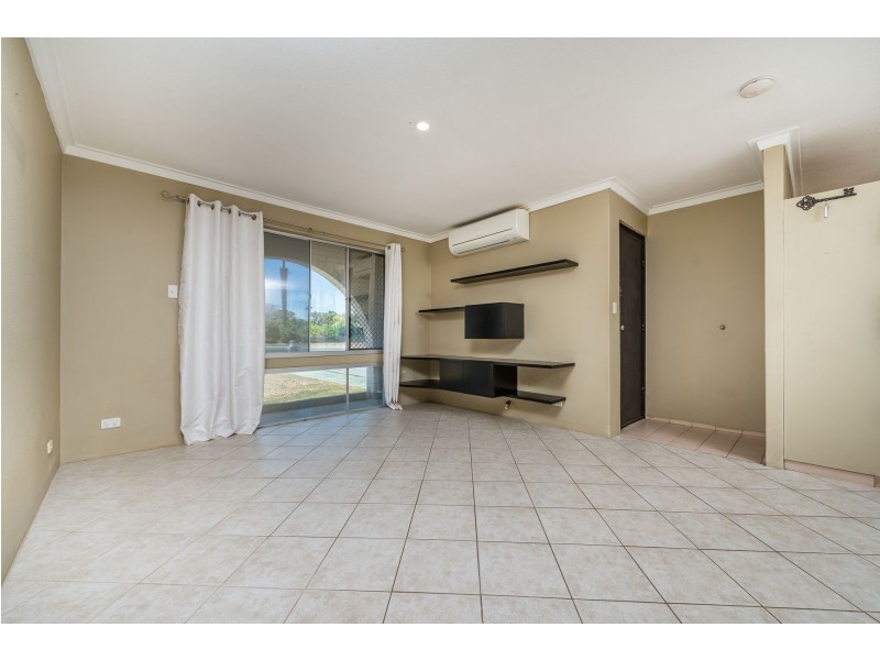 25 Whitfield Drive, Two Rocks WA 6037