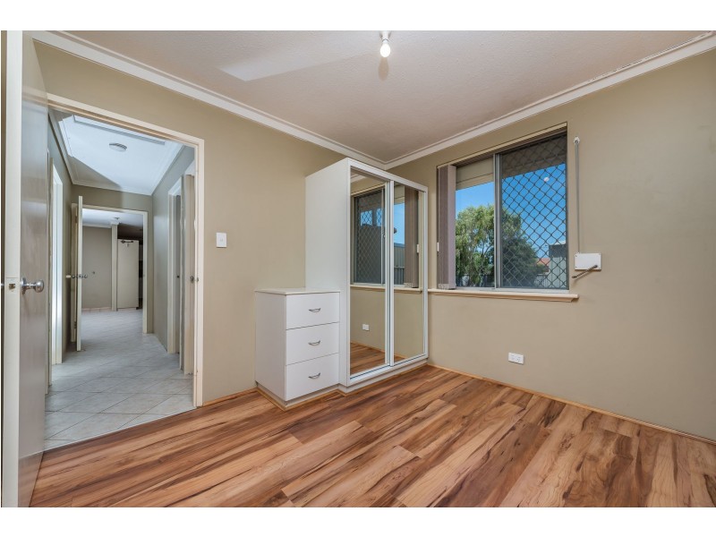 25 Whitfield Drive, Two Rocks WA 6037