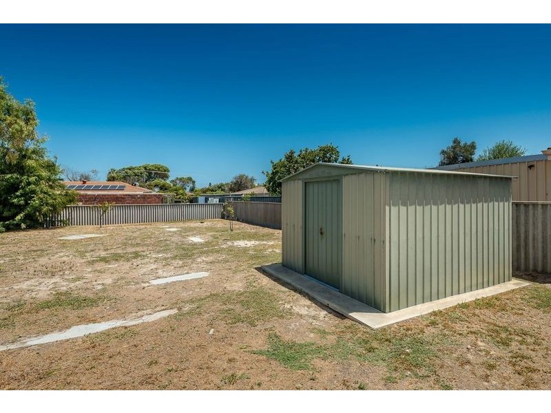25 Whitfield Drive, Two Rocks WA 6037