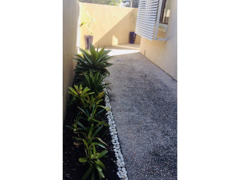 1/23 Winchester Street, Hamilton QLD 4007