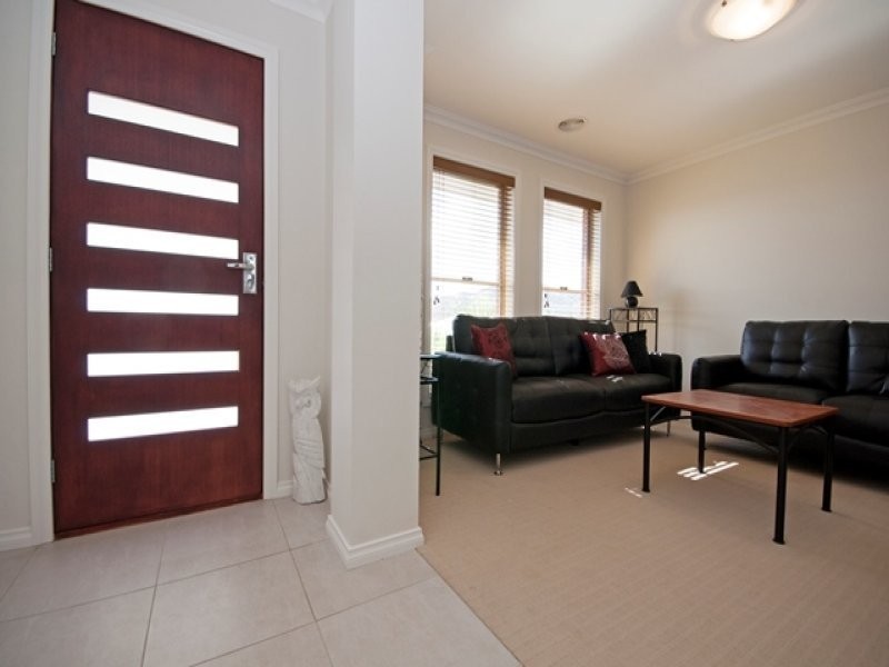 10 Friarbird Way Way, Thurgoona NSW 2640