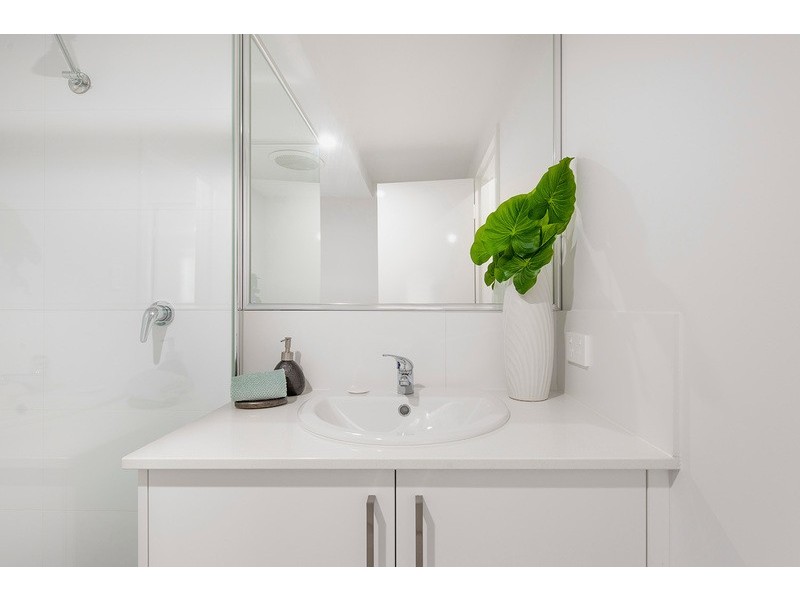 2 Delaronde Drive, Success WA 6164