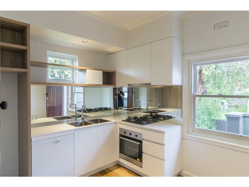 2/46 Essex Street, Glen Iris VIC 3146