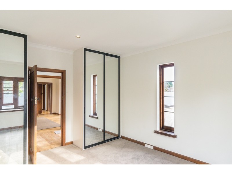 2/46 Essex Street, Glen Iris VIC 3146