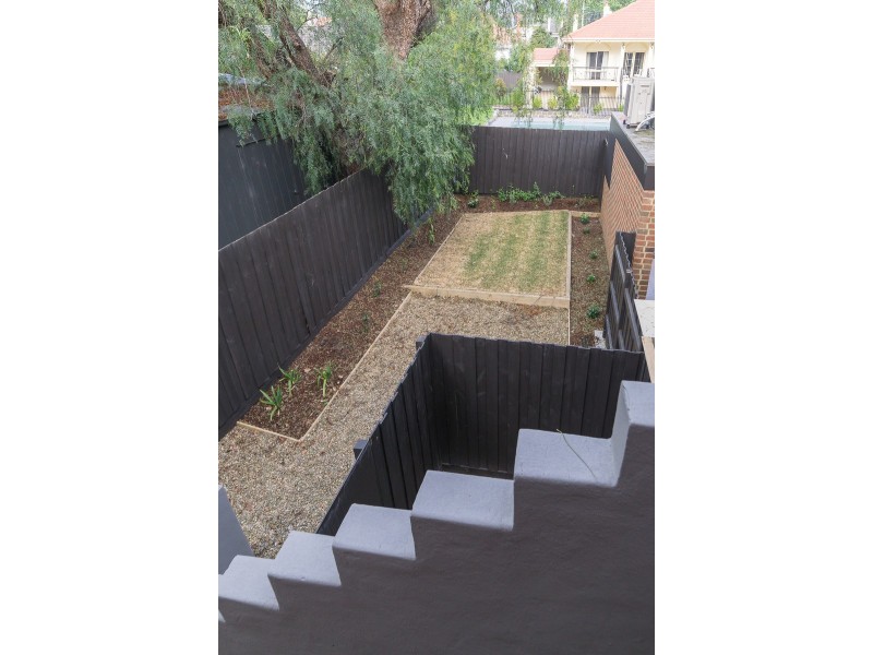 2/46 Essex Street, Glen Iris VIC 3146
