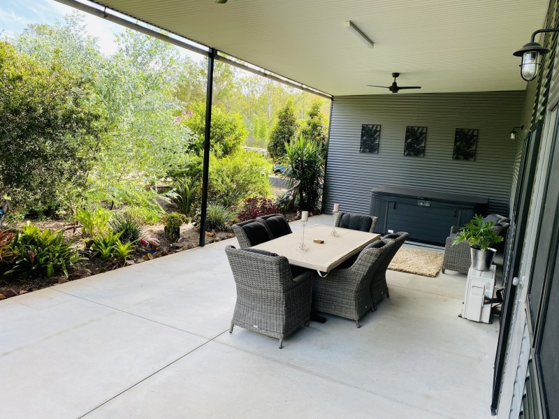 9 Rickards Road, Kolonga QLD 4671