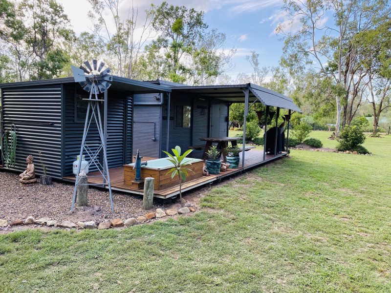 9 Rickards Road, Kolonga QLD 4671